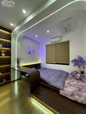 Bán Nhà Mặt Phố Mai Dịch – Tòa 7 Tầng – 58m² Mặt Tiền 3.7m – Giá 32 Tỷ – Dòng Tiền