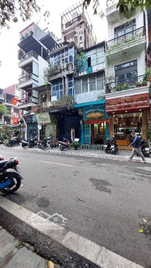 cc bán gấp nhà hàng phèn, vỉa hè 2m, giao thương phố cửa đông, hàng gà, thuận tiện mọi loại hình kd