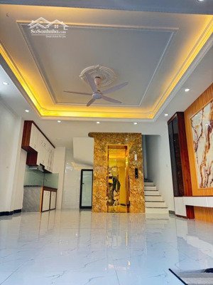 bán nhà nguyễn văn linh long biên - lô góc 2 mặt tiền 46m2 6 tầng thang máy full nội thất