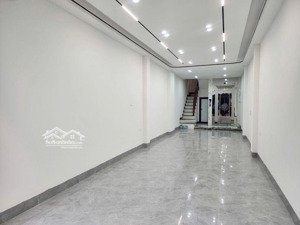 cực hiếm tại - thạch bàn - 48m - 6 tầng - thang máy - full nội thất - ô tô đỗ cổng - chỉ 8,x tỷ