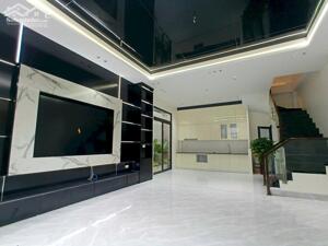 BÁN NHÀ ĐẸP 2.35 TỶ 3 TẦNG 51M2 NGÕ THÔNG ĐƯỜNG LÊ HỒNG SƠN