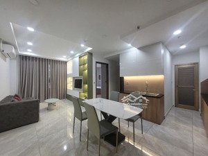 cho thuê gấp căn hộ midtown 2pn nhà mới đẹp , full nội thất , giá rẻ .