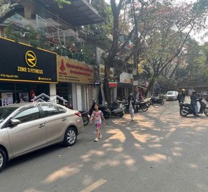 cho thuê cửa hàng phố nguyễn hiền, bách khoa, mặt tiền 4m, căn góc