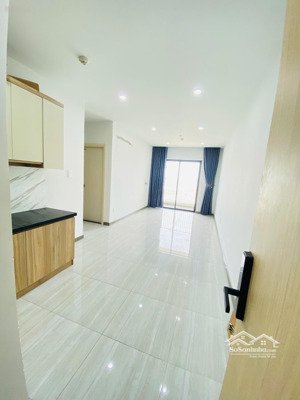 chính chủ cần ra căn bcons polygon 54m2, 2pn 2wc giá 2.340 tỷ, nhà có nhiều nội thất, lh 