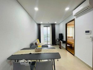 cho thuê căn 2pn, full nội thất giá 11tr5 river panorama quận 7