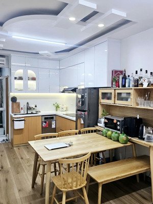 căn hộ tập thể lâm sản- thái hà- tầng 3- 3 ngủ- 80m2