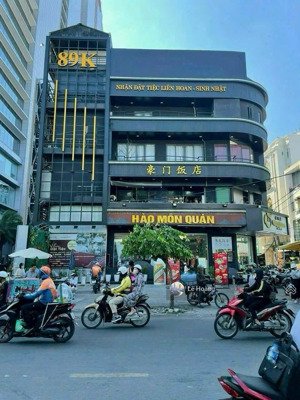 toà nhà đường trần hưng đạo, p. ck, q1 - 13x23m - hầm + 7 tầng - hđt 260tr/th - giá 65 tỷ