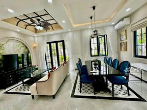 căn biệt thự duy nhất full nội thât nằm chính diện clubhouse khu 7 giá chỉ 6.8 tỷ