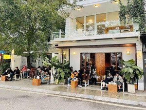 bán đất xây toà văn phòng- căn hộ- mặt phố hoàng hoa thám- kinh doanh- 268m2- 78 tỷ