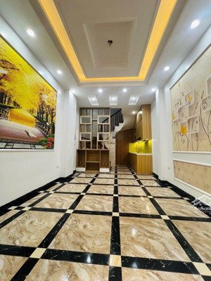phố trạm thông đàm quang trung, vài bước ra cầu vĩnh tuy, nhà mới đẹp 40m2 5 tầng, 3pn, hơn 7tỷ tl