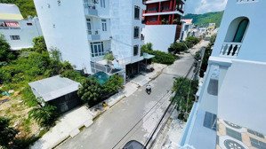 bán nhà 2 tầng mặt tiền đường nguyễn khoái , đường 13m, kdc an ninh, cách biển 700m, giá 6,5 tỷ tl