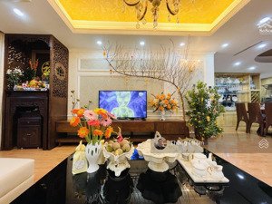 đẹp xuất sắc 96m2, 3pn, 2wc, 8,3 tỷ tại chung cư n02 phố chùa láng (cạnh học viện ngoại thương)