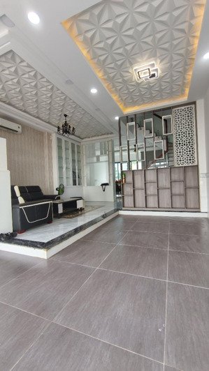 bán nhà phố 2564/21 huỳnh tấn phát ngang 5m8 dài 16m 80m2, 4pn, 5wc - nhà mới - giá 8tỷ1 còn bớt
