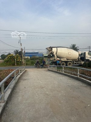 đất thổ cư cực mặt tiền nhựa 816 ở bình đức bến lức long an tây ninh mới