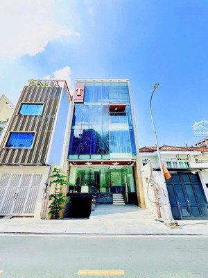 cho thuê tòa nhà 1000 m2 ,quận 1, giá 180 tr/tháng