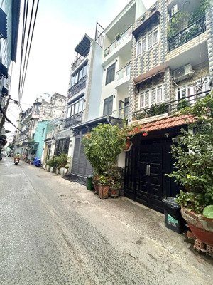 bán mt xe tải chạy vi vu - dòng tiền về 8tr mỗi tháng - hẻm thông đoàn văn bơ - nguyễn tất thành