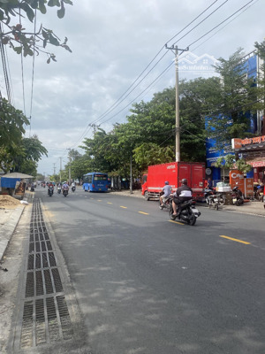 nhà mặt tiền hiệp bình gần trường học buôn bán đa ngành nghề