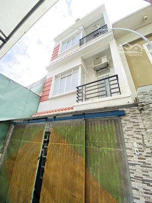 nhà 4 tầng sát mt ksc nam long, 4.5m x 14m, không quy hoạch, nhỉnh 5 tỷ