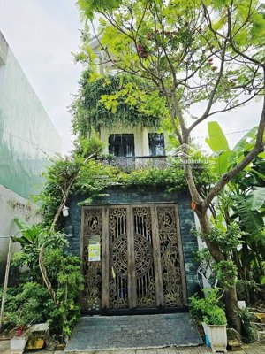 chính chủ gửi bán , nhà 3 tầng , dtsd tới 150.m2, hxh thông thoáng , chỉ 5.x tỷ