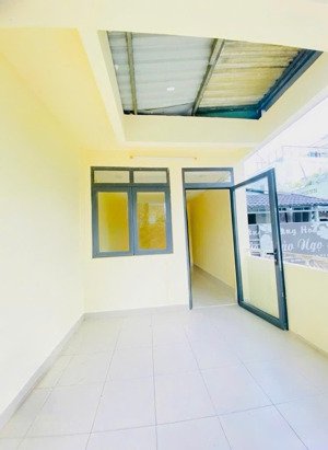 quận 10 mặt tiền nguyễn tri phương kinh doanh siêu đỉnh 4 tầng btct. giá 15.26 tỷ