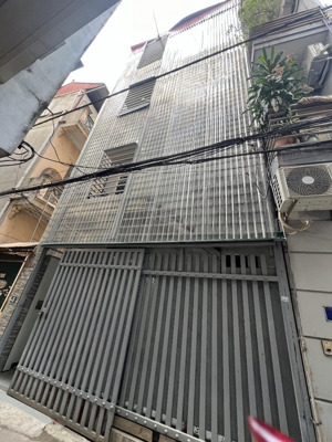 chính chủ bán nhà 4 tầng tại mỹ đình. dt 40m2, 4 tầng nhỉnh 10 tỷ có thương lượng, ngõ nông