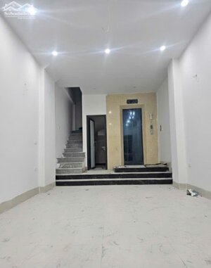 Bán nhà Ao Sen, ngõ thông kinh doanh, ô tô đỗ cửa, 6 tầng thang máy, 40m2, hơn 15 tỷ
