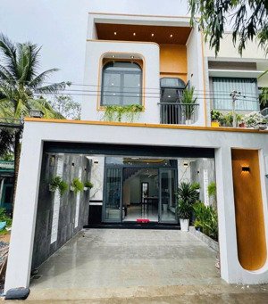 tặng lại toàn bộ nội thất mới sắm sổ riêng ngay trung tâm giá chỉ 1,95 tỷ