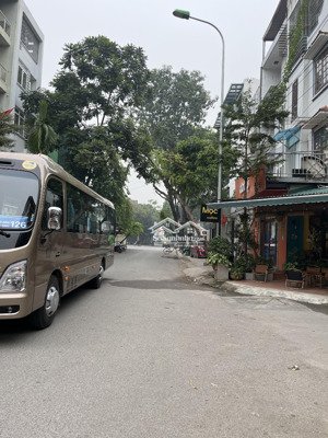 đẹp hiếm nhất kđt văn quán, ngã tư thoáng mát, công viên. 75m2/ 19,9 tỷ. 