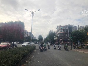 bán nhà mt kinh doanh đường nguyễn thị thập và hoàng trọng mậu q. 7