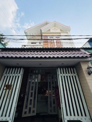 bán nhà thạnh lộc 14 ngay ngã tư ga sát gò vấp, dt đất 81.4m2