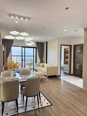 cho thuê chcc tại the nelson 29 láng hạ, 2pn, 90m2 full đồ mới đẹp giá thoả thuận. lh 