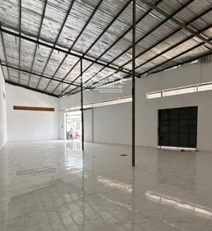 cho thuê kho huyện nhà bè 900m2 giá 45tr trang bị pccc, đường cont