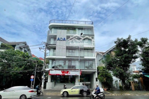 bán tòa nhà ngay mặt tiền nơ trang long - dt: 11x47m hầm 6 tầng, hđt: 450 triệu/tháng giá: 55 tỷ tl