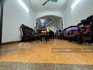 bán nhà phố khương đình, thanh xuân, ngõ nông, gần phố, diện tích rộng, 80m2, giá đầu tư.