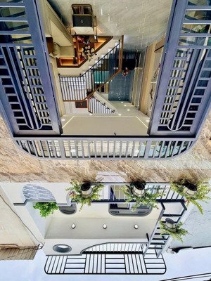 chủ bán nhà hẻm xe hơi để định cư úc giá rất tốt 2tỷ210triệu dt 36m2 bạch đằng p24 bình thạnh