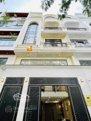 bán nhà 5 tầng thang máy võ thị sáu - q1. giá 4tỷ580/86,8m2 gần công viên lê văn tám. cho thuê 40tr