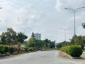 BÁN ĐẤT GÓC 2MT, PHÚ XUÂN, VẠN PHÁT HƯNG, NHÀ BÈ, DT 227M2, 65TR/M2, ĐƯỜNG 25M, HOT