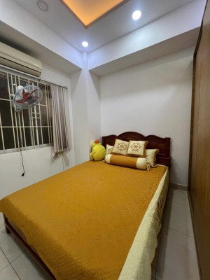 cho thuê căn hộ vạn đô - bến vân đồn p1 q4 diện tích 85m2 căn góc. thiết kế 2pn 2wc full nội thất