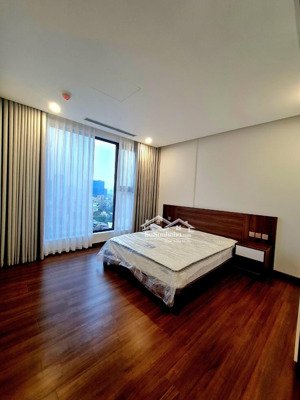 cho thuê cc 3pn + 2wc tại 173 xuân thủy, 17 triệu, 110m2, đồ cơ bản: 14tr/tháng. lh: 