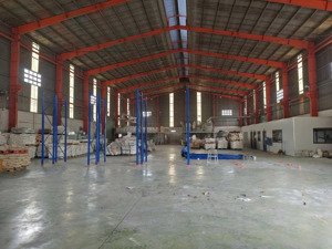 cho thuê xưởng xuân thới thượng dt 2000m/130tr