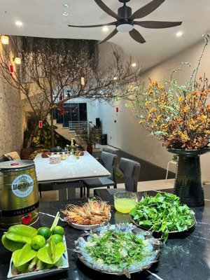 chính chủ bán nhà ngõ 61 giang văn minh- 1 nhà ra phố- 50m 5 tầng mt:5m gia hơn 11 tỷ - hai thoáng