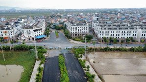 bán nhanh căn góc đẹp tại sơn đồng center 80*5t giá 13 tỷ.