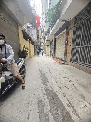 bán gấp nhà 5 tầng mặt ngõ 204 trần duy hưng 72 m2, giá 14 tỷ. lh phú trần 