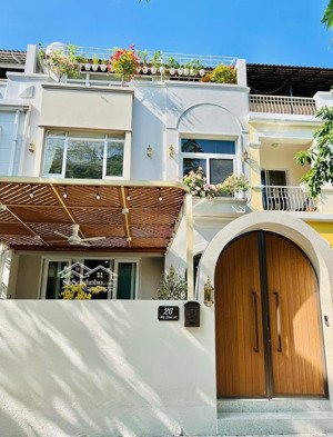 bán biệt thự phố mỹ thái phú mỹ hưng 7x18 4pn4wc 40,5 tỷ