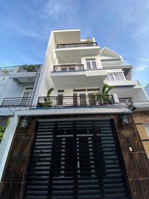 bán nhà biệt thự đường võ thị sáu 1 trệt 3 lầu giá tốt-gần biển tp vũng tàu