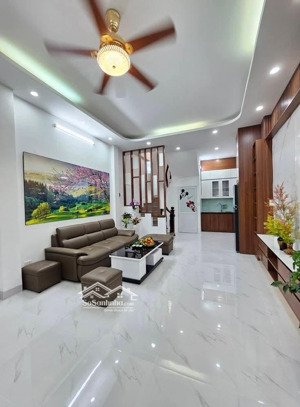 bán gấp nhà 460 thụy khuê, tây hồ 38m2 x 5 tầng giá chỉ 8 tỷ, thoáng trước thoáng sau, cực đẹp!