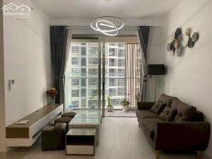 Bán giá tốt căn hộ Midtown Phú Mỹ Hưng, 80m2, 2PN, full, view nội khu, có ô xe, sổ hồng, giá 9.6 tỷ