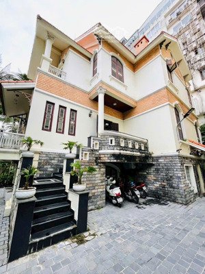 biệt thự đơn lập 300m lê hồng phong