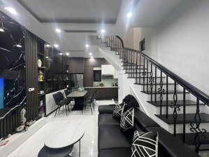 bán nhà vĩnh phúc, ngõ thông ba gác, gần phố, 2 ngoặt ra bãi gửi ô tô, nhà dân xây - giá hợp lý