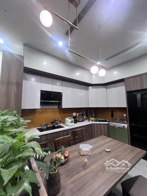 bán nhà, phố quan hoa - 49m2 x 5t - ngõ 3m - giá 11.85 tỷ. lô góc. 